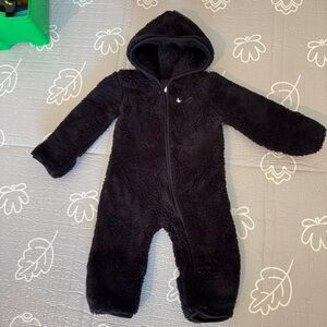 Nike Fuzzy Black Hooded Footie